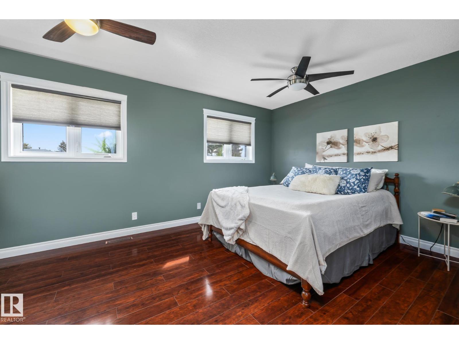 Photo 14 of 6308 94 B Av Nw, Edmonton AB