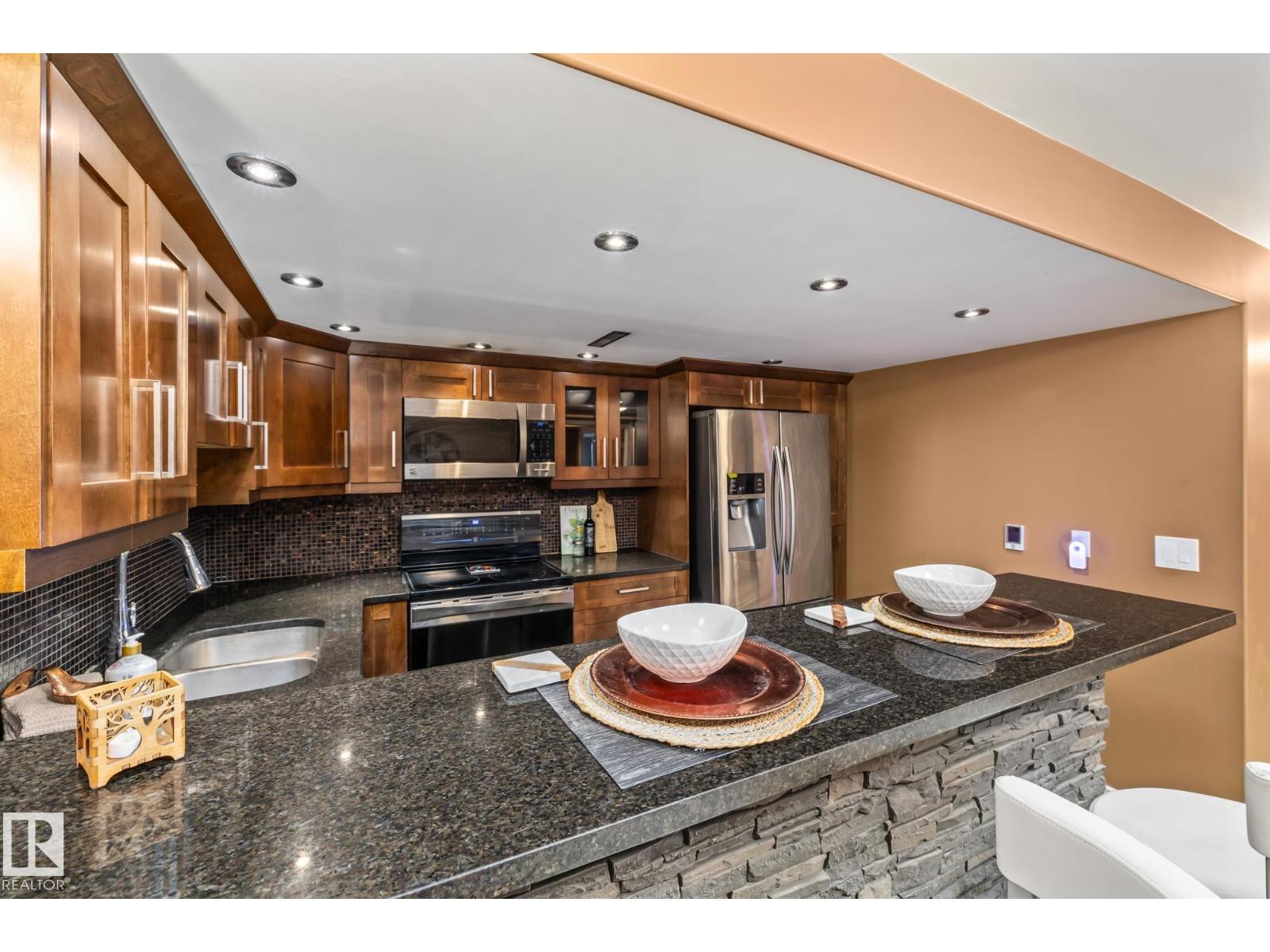Photo 27 of 6308 94 B Av Nw, Edmonton AB