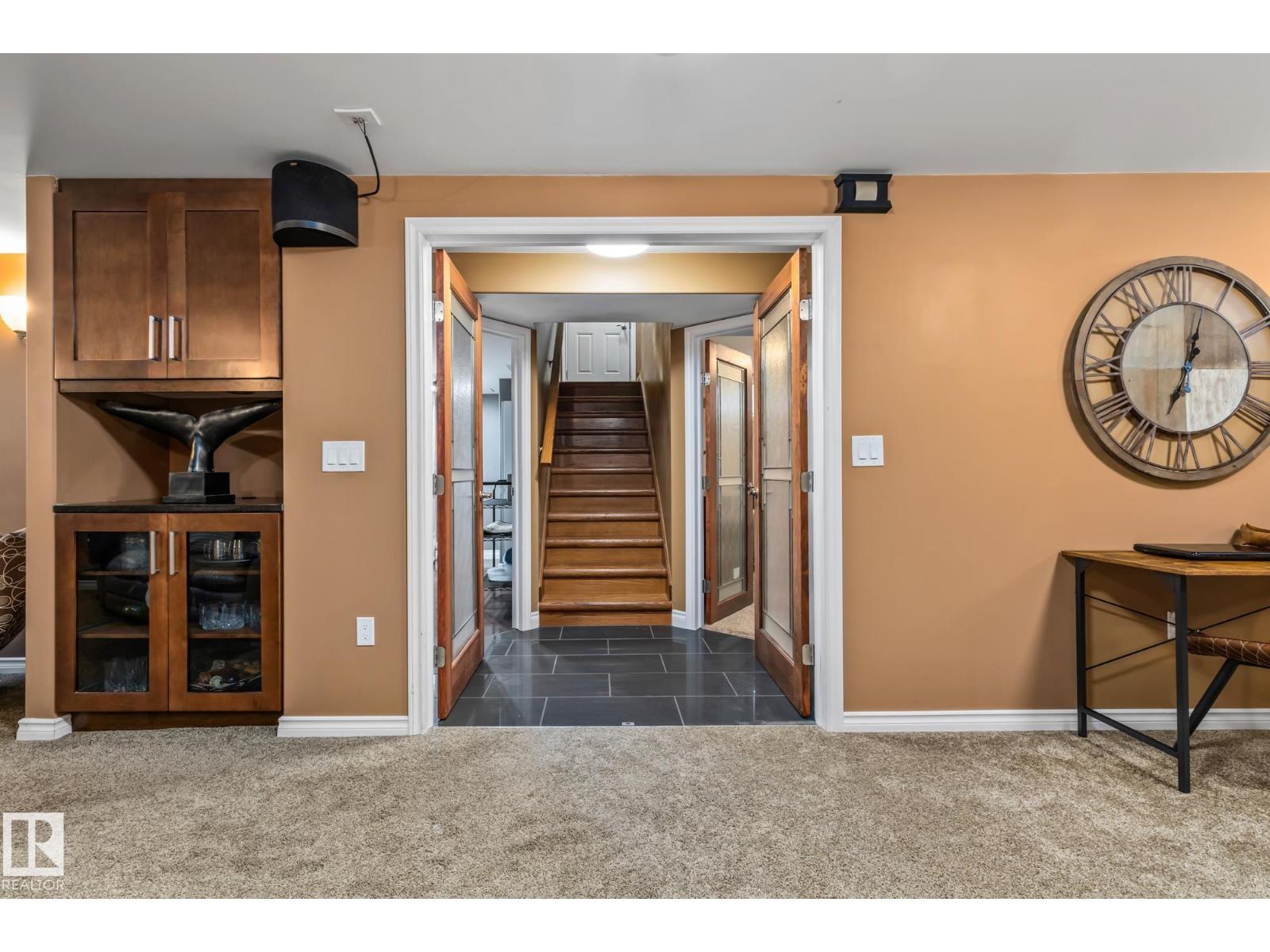 Photo 20 of 6308 94 B Av Nw, Edmonton AB