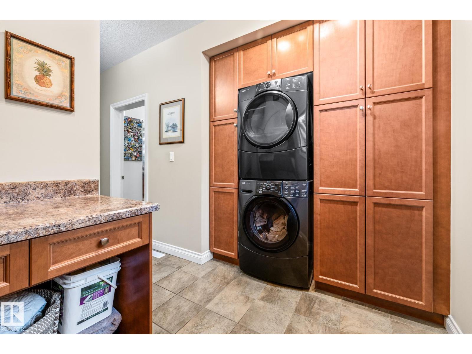 Photo 21 of 1830 Bowman Pt Sw, Edmonton AB