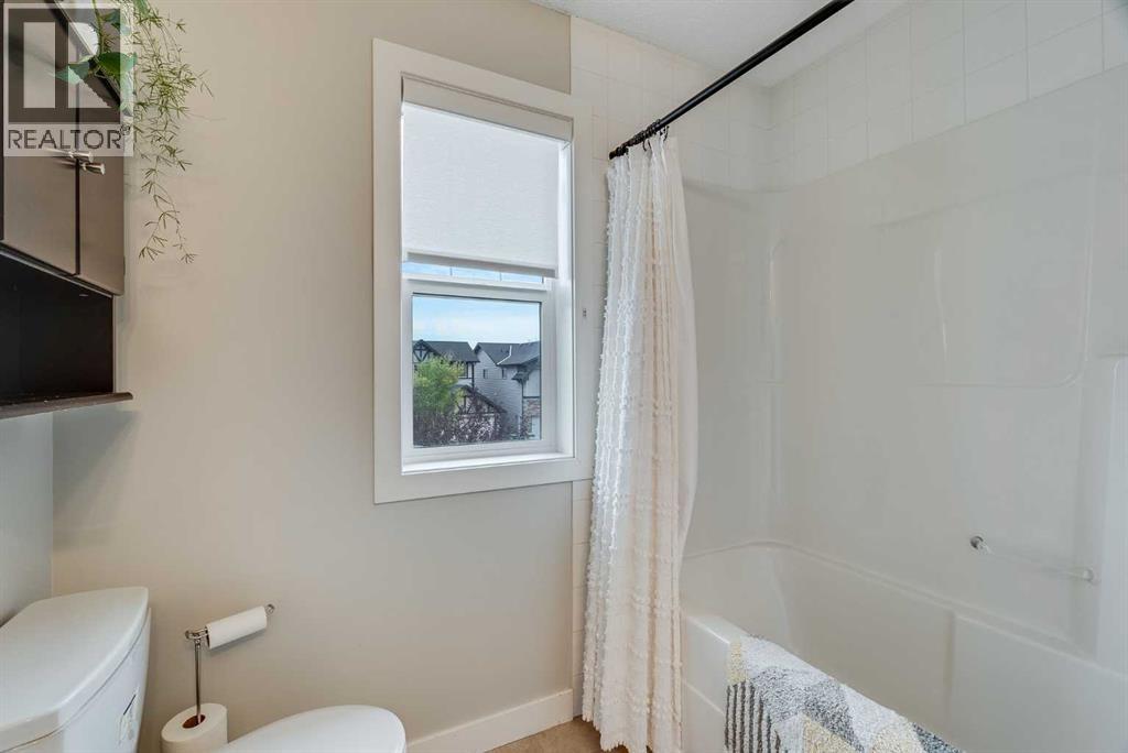 Photo 15 of 1064 Kings Heights Road Se, Airdrie AB