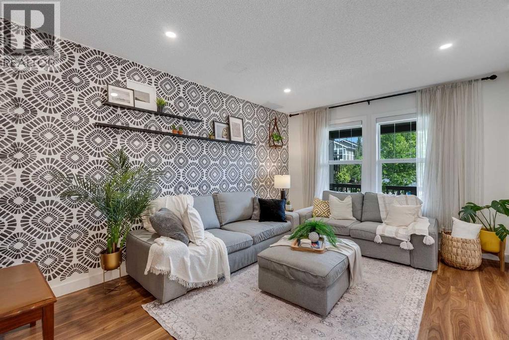 Photo 5 of 1064 Kings Heights Road Se, Airdrie AB