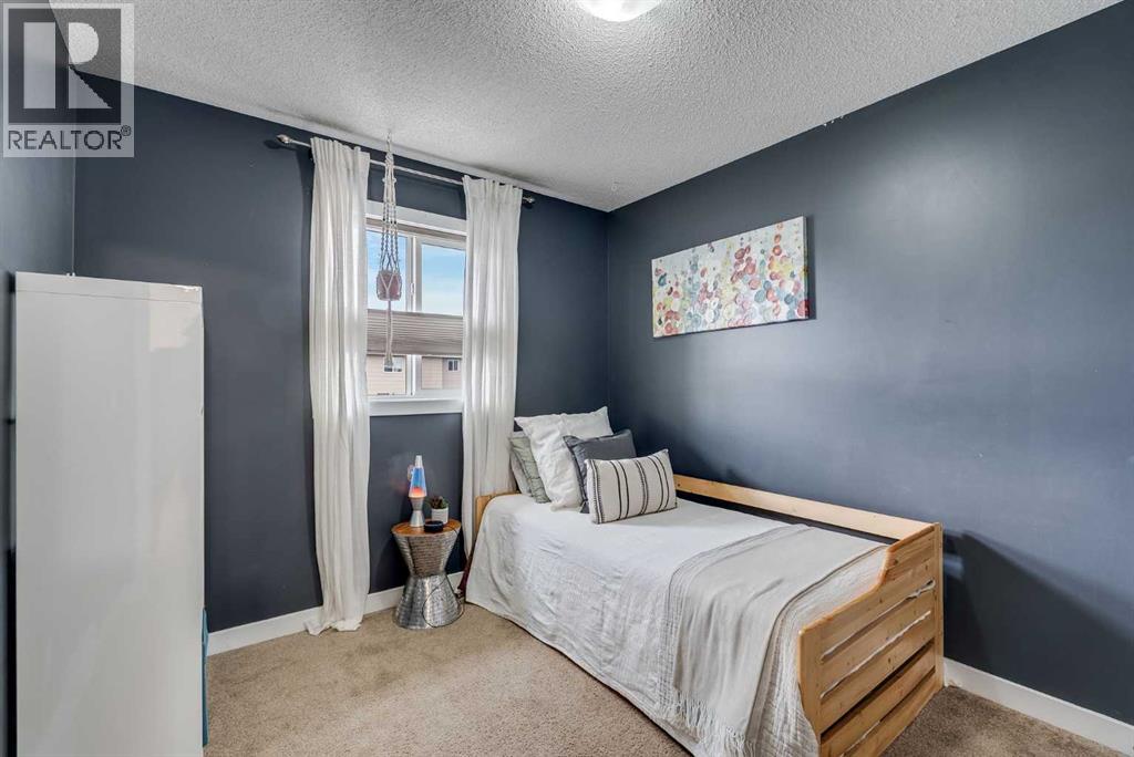 Photo 17 of 1064 Kings Heights Road Se, Airdrie AB