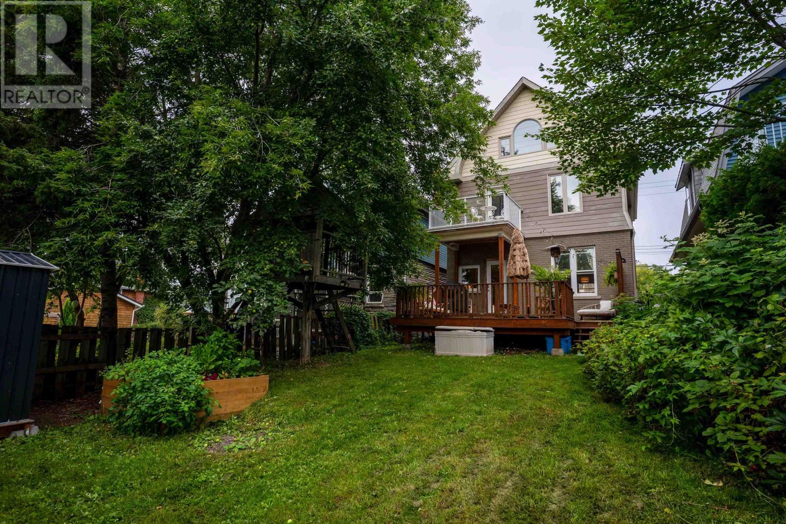 Photo 39 of 33 Prospect Ave, Thunder Bay ON