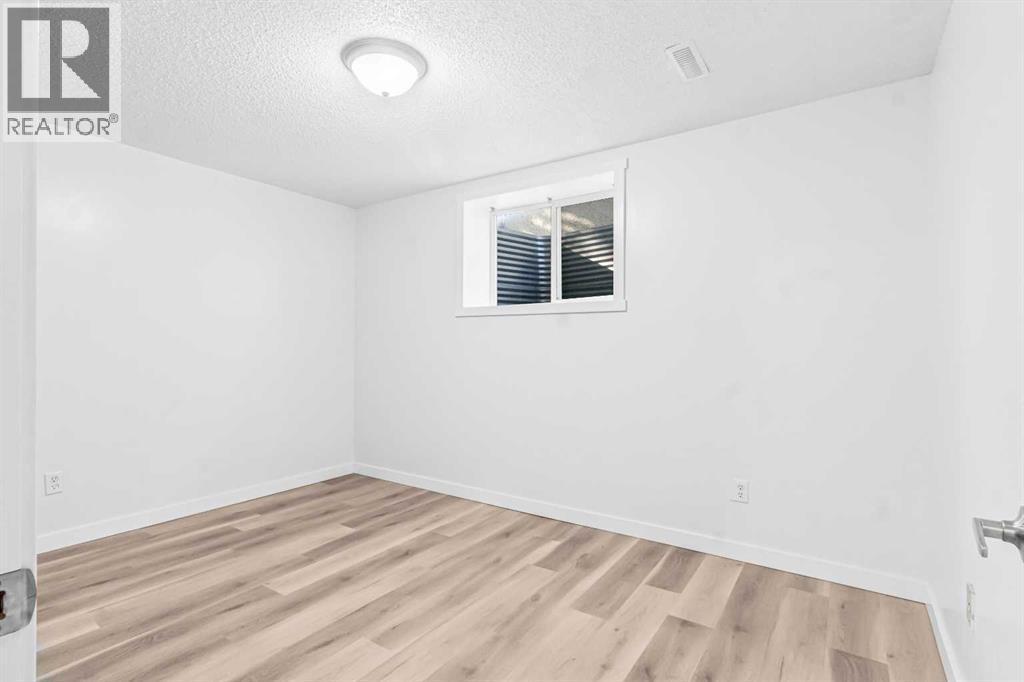 Photo 30 of 16 Marwood Circle Ne, Calgary AB