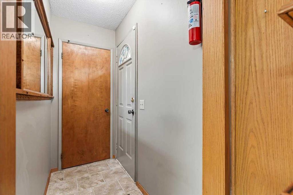 Photo 16 of 13111 Lake Arrow Road Se, Calgary AB