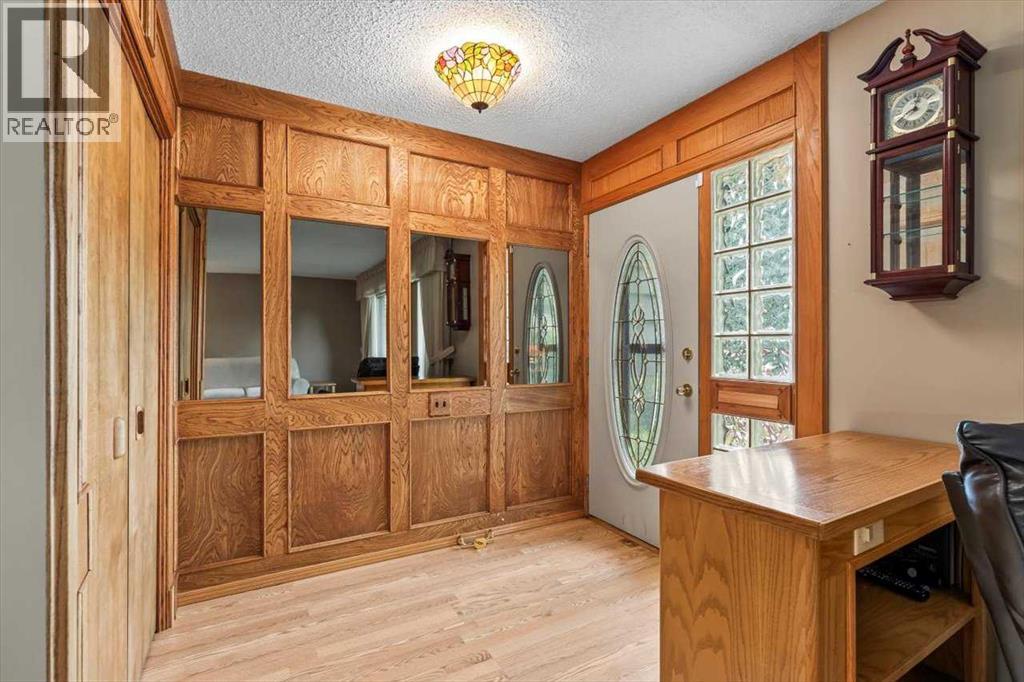 Photo 3 of 13111 Lake Arrow Road Se, Calgary AB