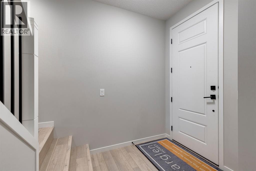 Photo 3 of 17 Howse Terrace Ne, Calgary AB