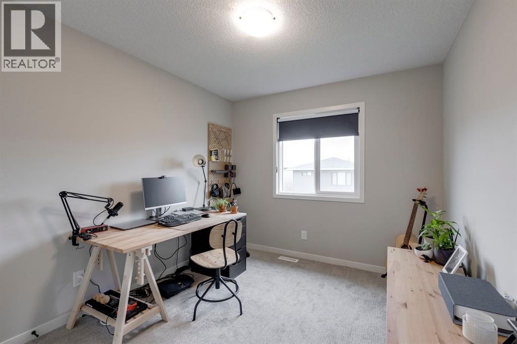 Photo 31 of 17 Howse Terrace Ne, Calgary AB