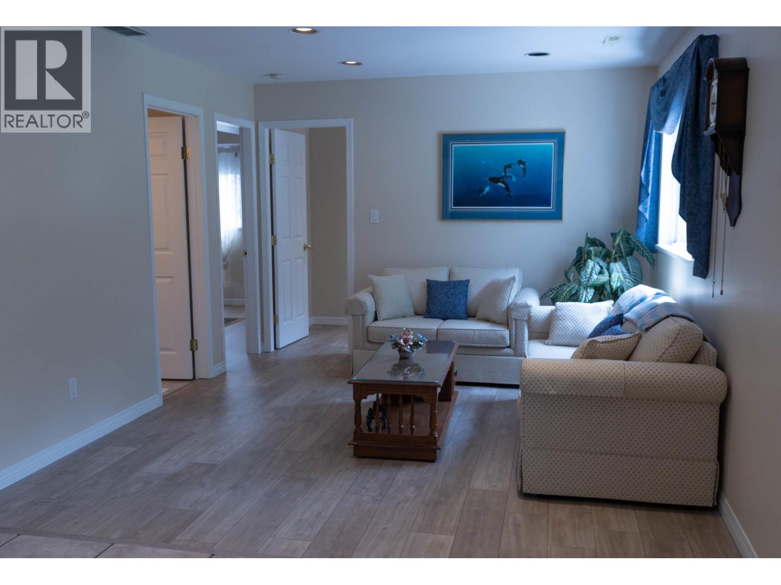 Photo 9 of 888 Herrmann Street, Coquitlam BC