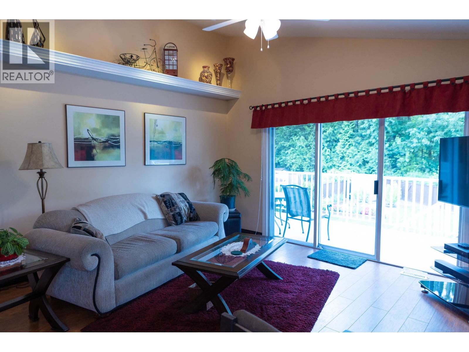 Photo 10 of 888 Herrmann Street, Coquitlam BC