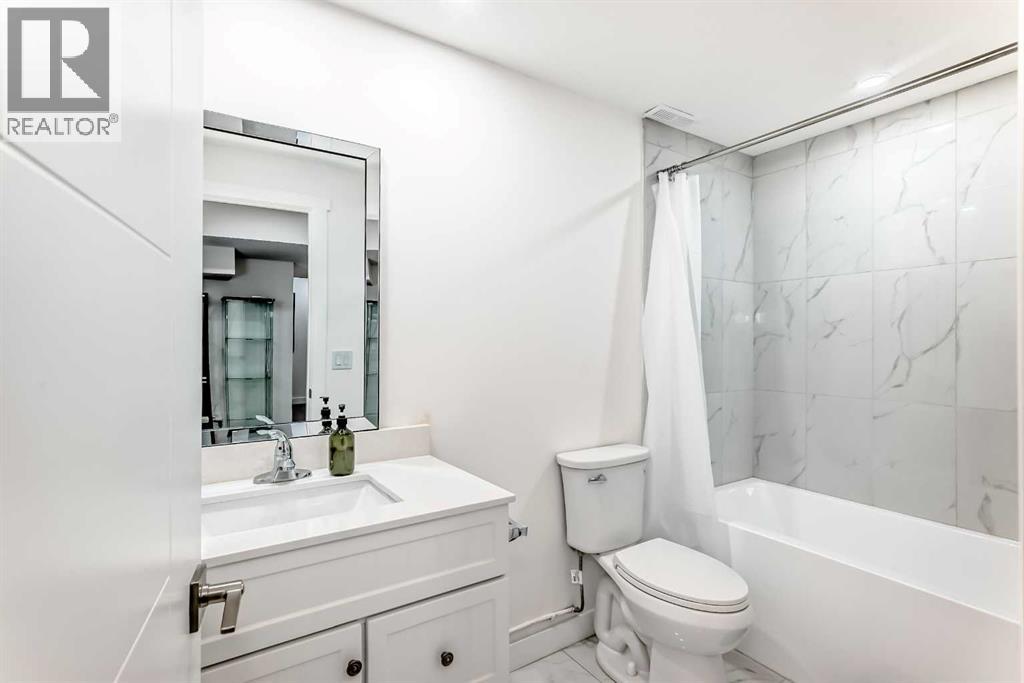 Photo 43 of 26 Royal Elm Drive Nw, Calgary AB