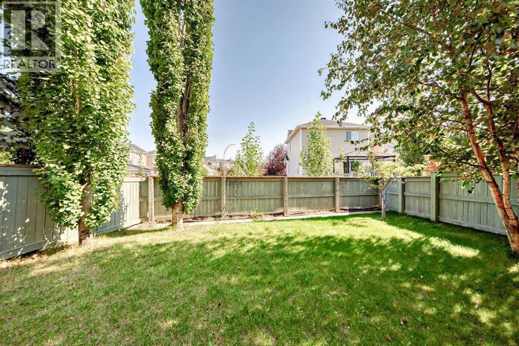 Photo 48 of 26 Royal Elm Drive Nw, Calgary AB