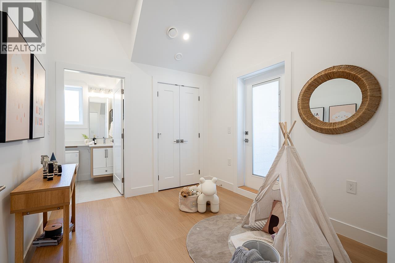 Photo 20 of 2107 E 33rd Avenue, Vancouver BC