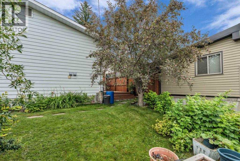 Photo 44 of 403 Queen Alexandra Way Se, Calgary AB