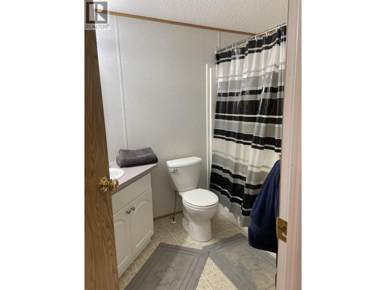 Photo 20 of 60 7414 Forest Lawn Street, Fort St John BC