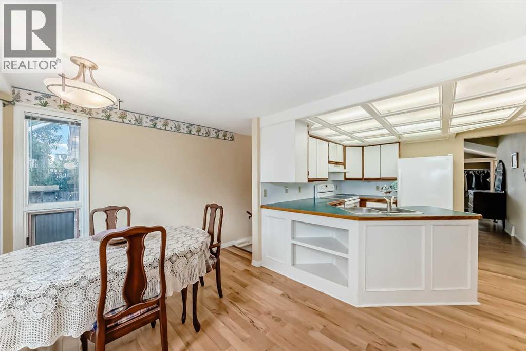 Photo 18 of 416 7 Avenue Se, High River AB