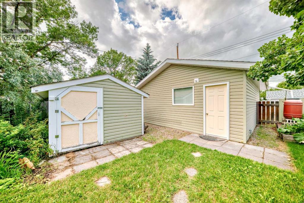 Photo 44 of 416 7 Avenue Se, High River AB