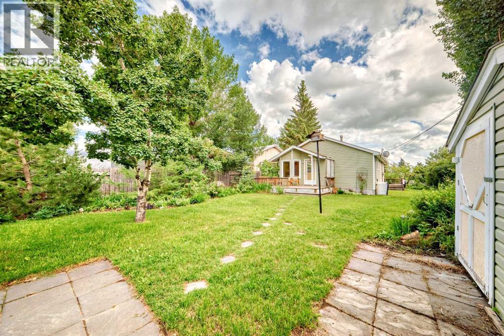 Photo 38 of 416 7 Avenue Se, High River AB