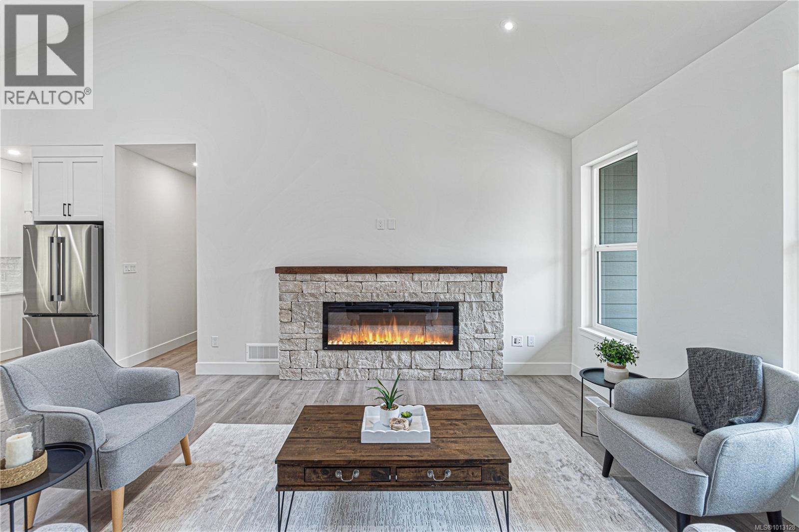 1940 Woobank Rd, Nanaimo