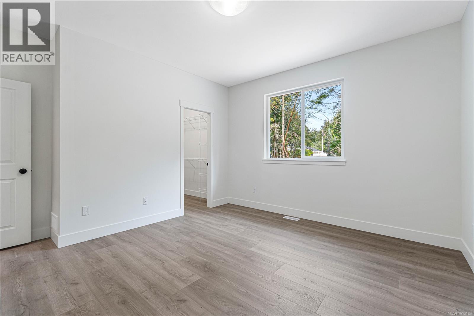 1940 Woobank Rd, Nanaimo