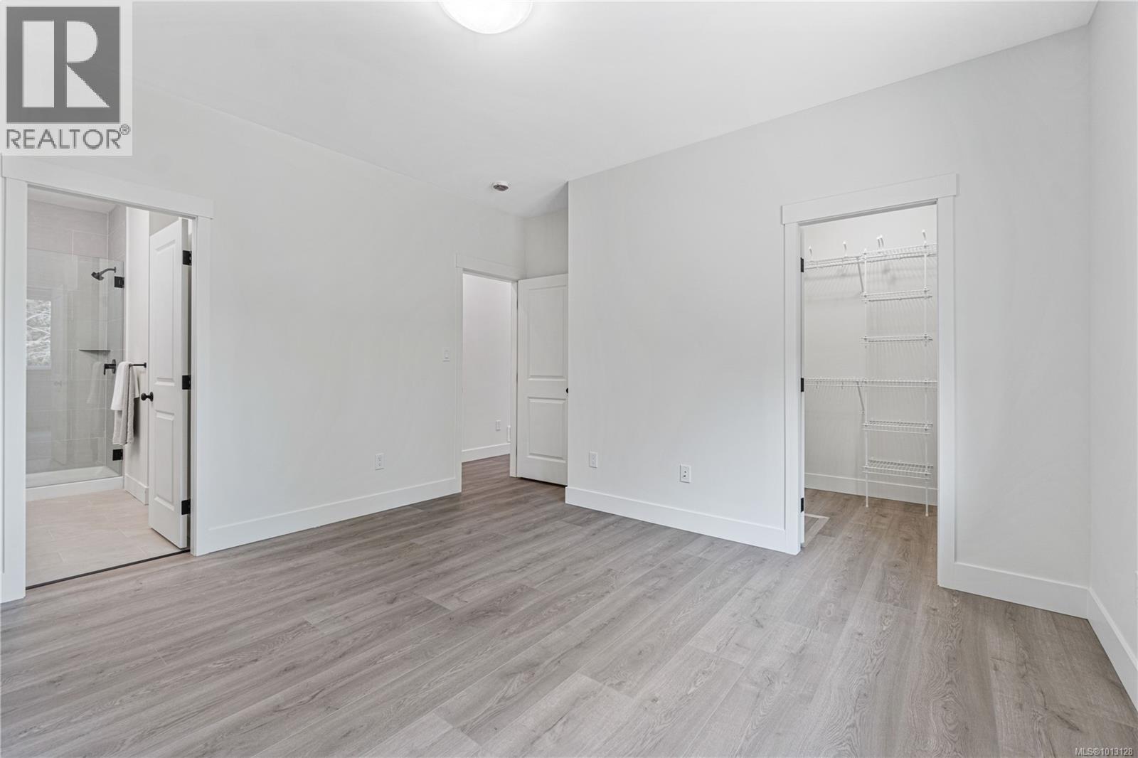 1940 Woobank Rd, Nanaimo