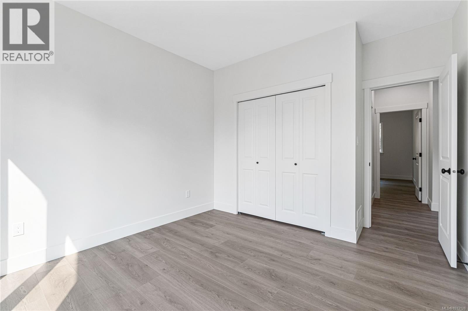 1940 Woobank Rd, Nanaimo