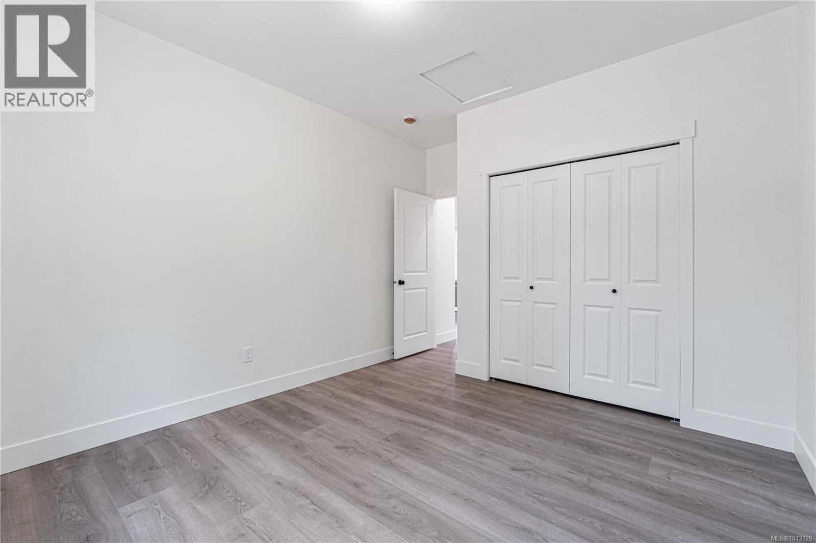 1940 Woobank Rd, Nanaimo