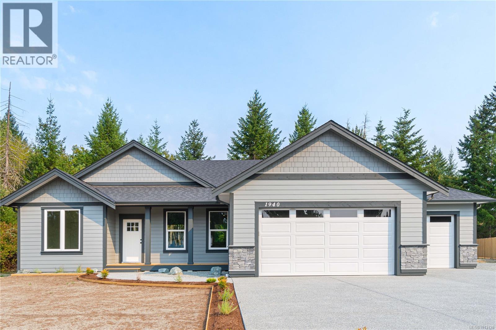 1940 Woobank Rd, Nanaimo