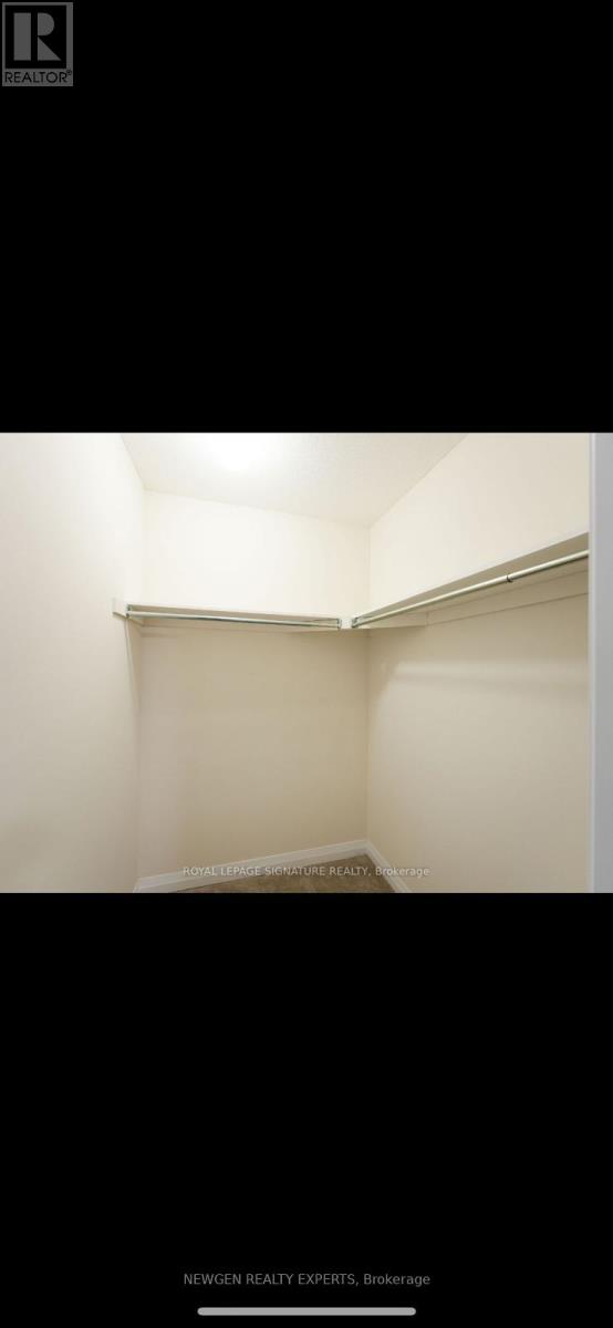 Photo 14 of 24 Coote Court E, Ajax ON