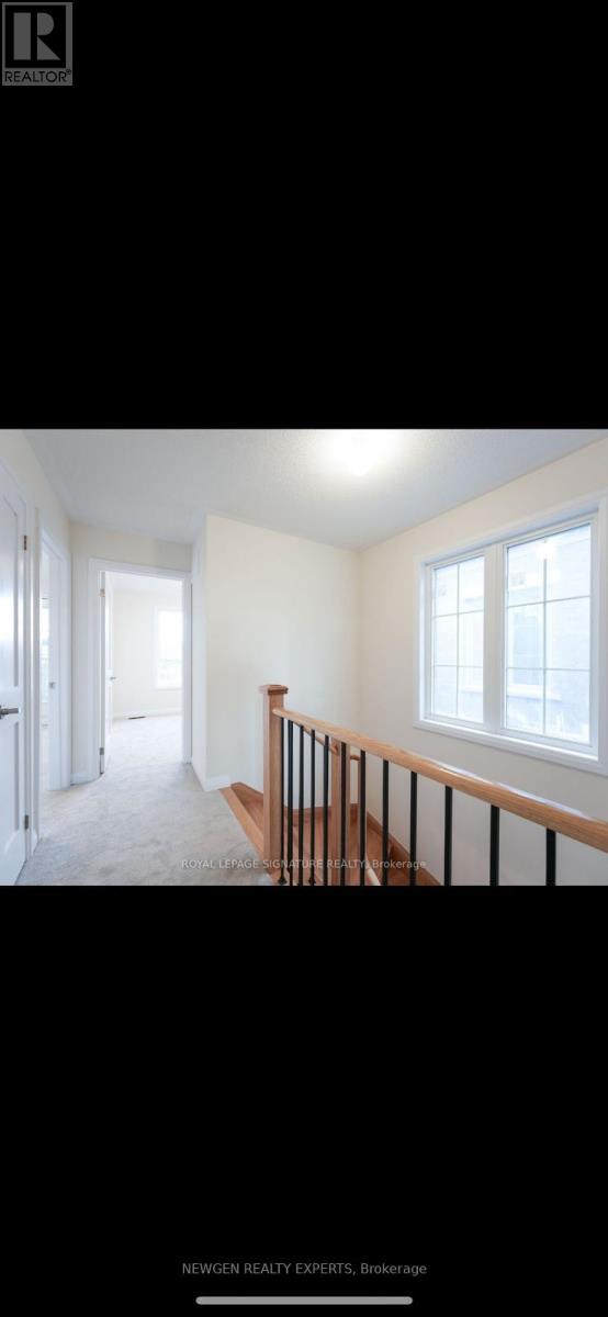Photo 21 of 24 Coote Court E, Ajax ON