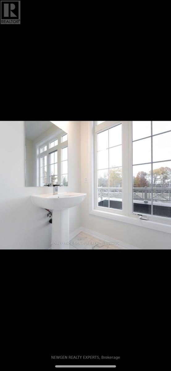 Photo 20 of 24 Coote Court E, Ajax ON