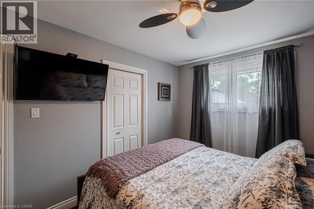 Photo 14 of 135 Dorset Road, Cambridge ON