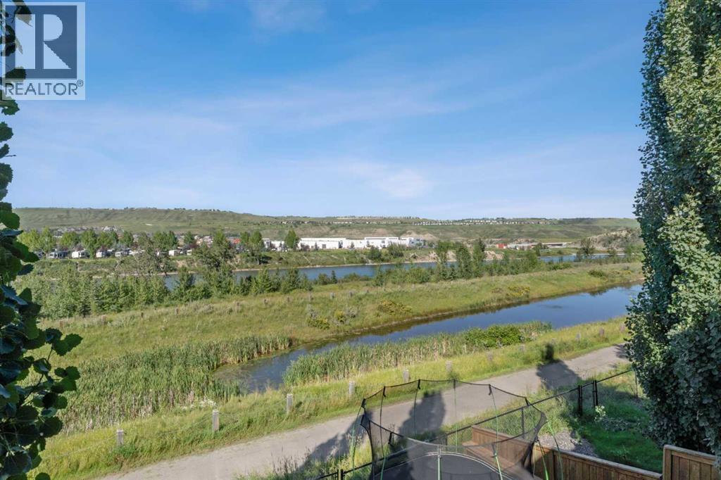 Photo 36 of 50 Riviera View, Cochrane AB