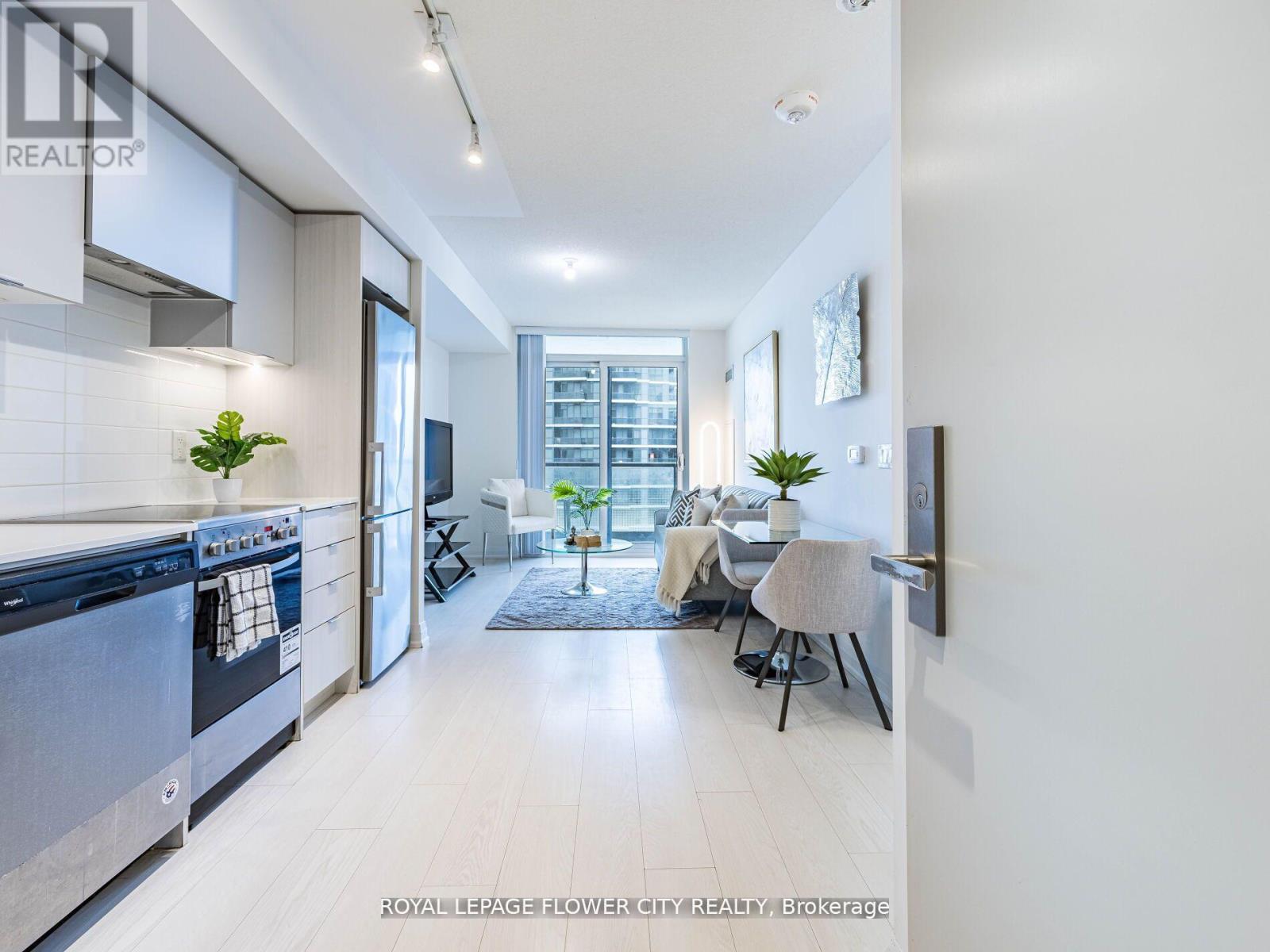 Photo 1 of 2804 30 Gibbs Road, Toronto ON
