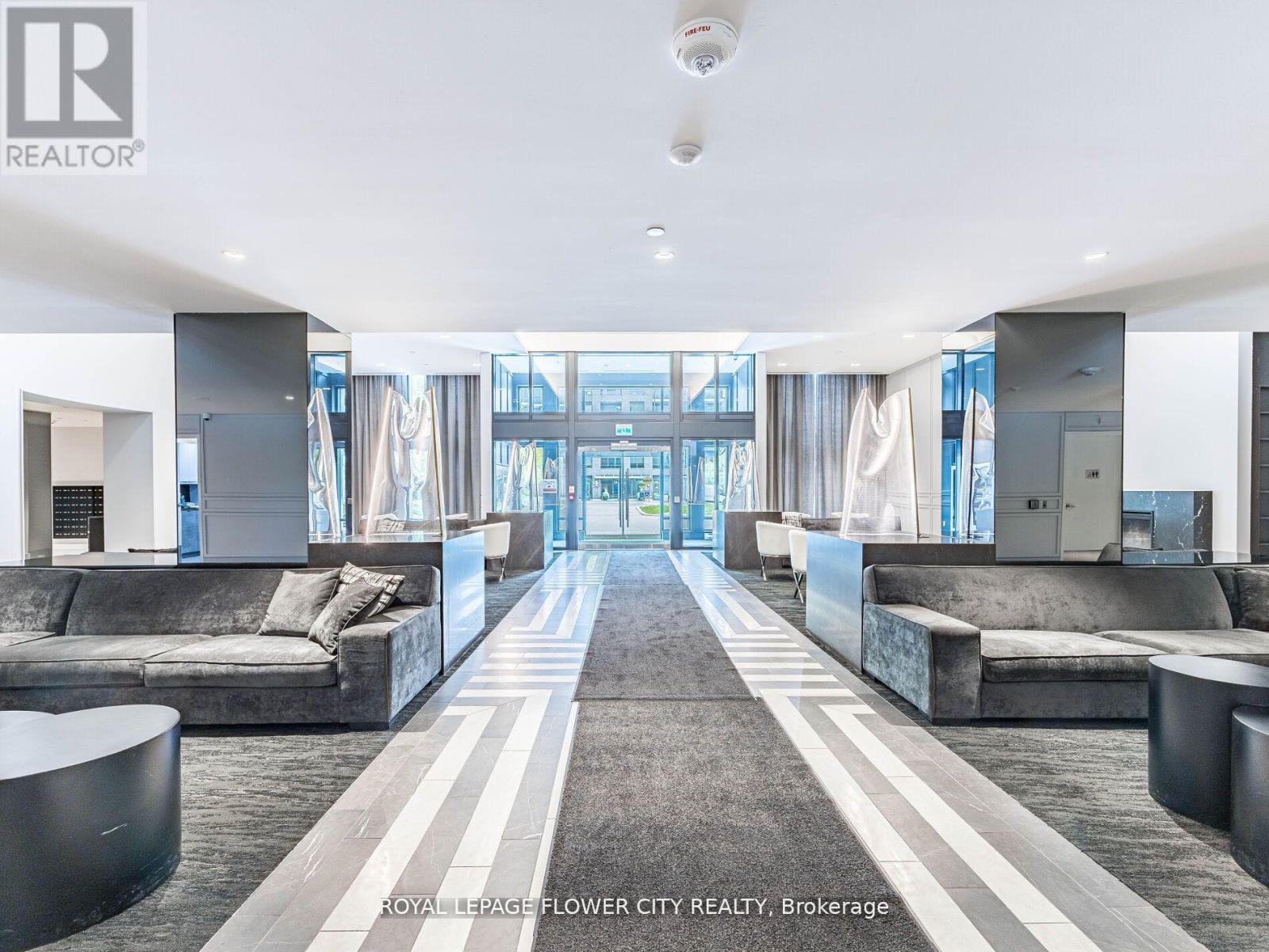 Photo 7 of 2804 30 Gibbs Road, Toronto ON