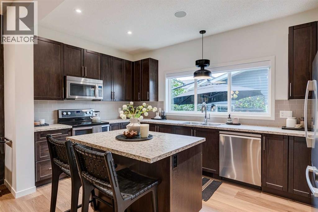 Photo 9 of 90 Copperpond Heights Se, Calgary AB