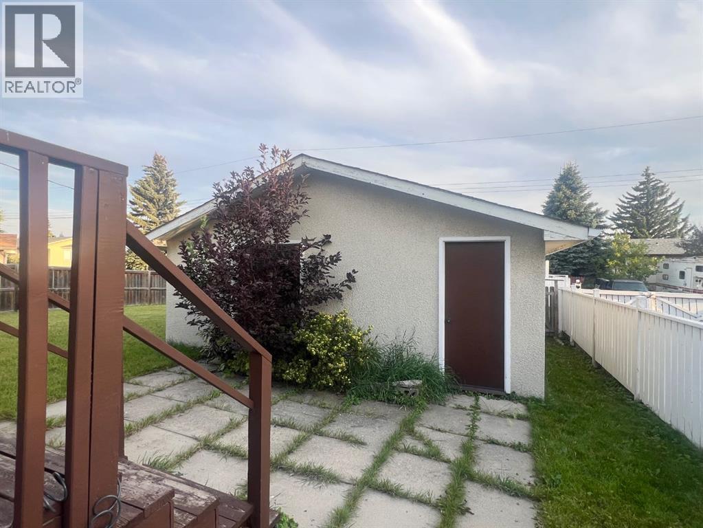 Single Family House Bungalow for Sale in  Huntchester Crescent NE Huntington Hills Calgary 