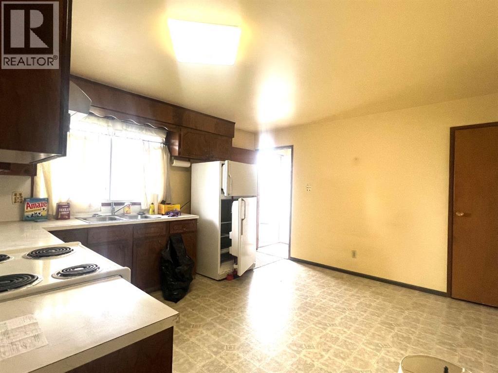 Single Family House Bungalow for Sale in  Huntchester Crescent NE Huntington Hills Calgary 
