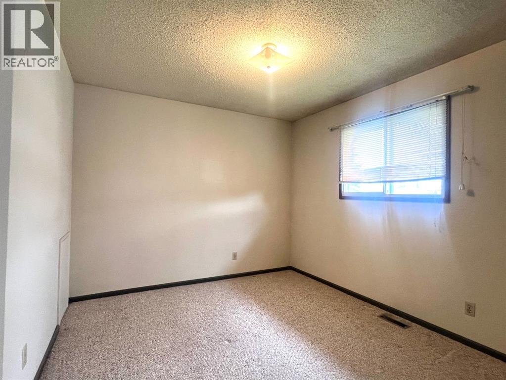 Single Family House Bungalow for Sale in  Huntchester Crescent NE Huntington Hills Calgary 