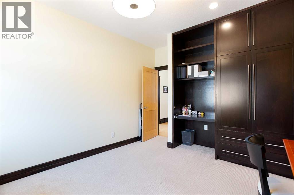 Single Family House for Sale in  A Street NW Parkdale Calgary 