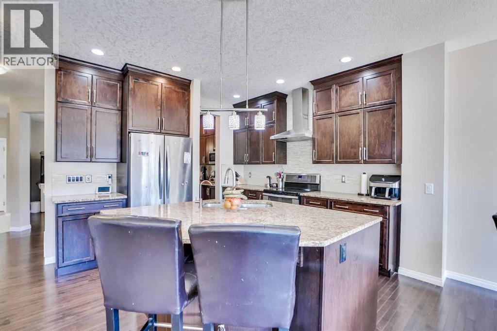 Photo 13 of 19 Hillcrest Link Sw, Airdrie AB