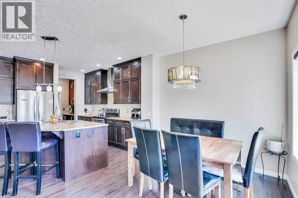 Photo 16 of 19 Hillcrest Link Sw, Airdrie AB