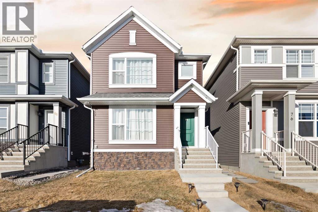 Photo 1 of 72 Corner Glen Avenue Ne, Calgary AB