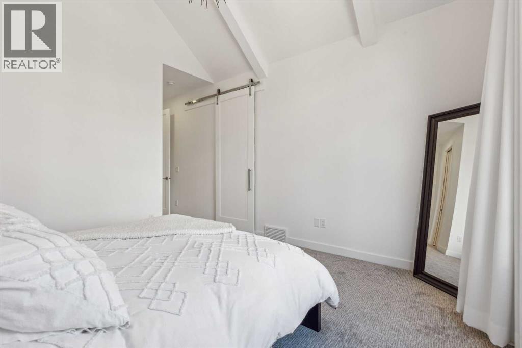 Photo 27 of 2035 Westmount Road Nw, Calgary AB