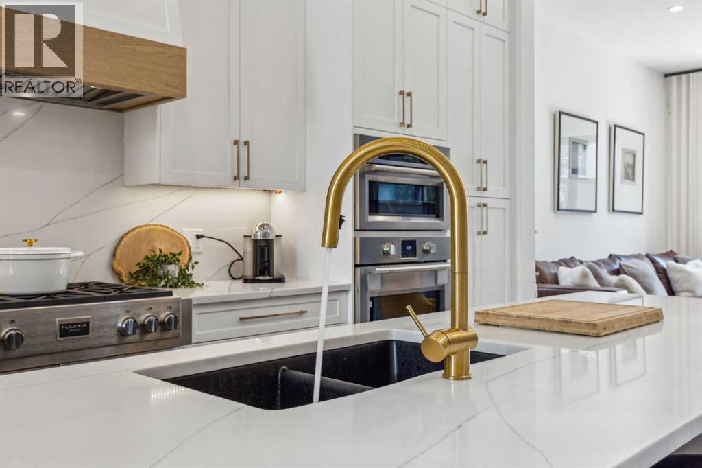 Photo 13 of 2035 Westmount Road Nw, Calgary AB