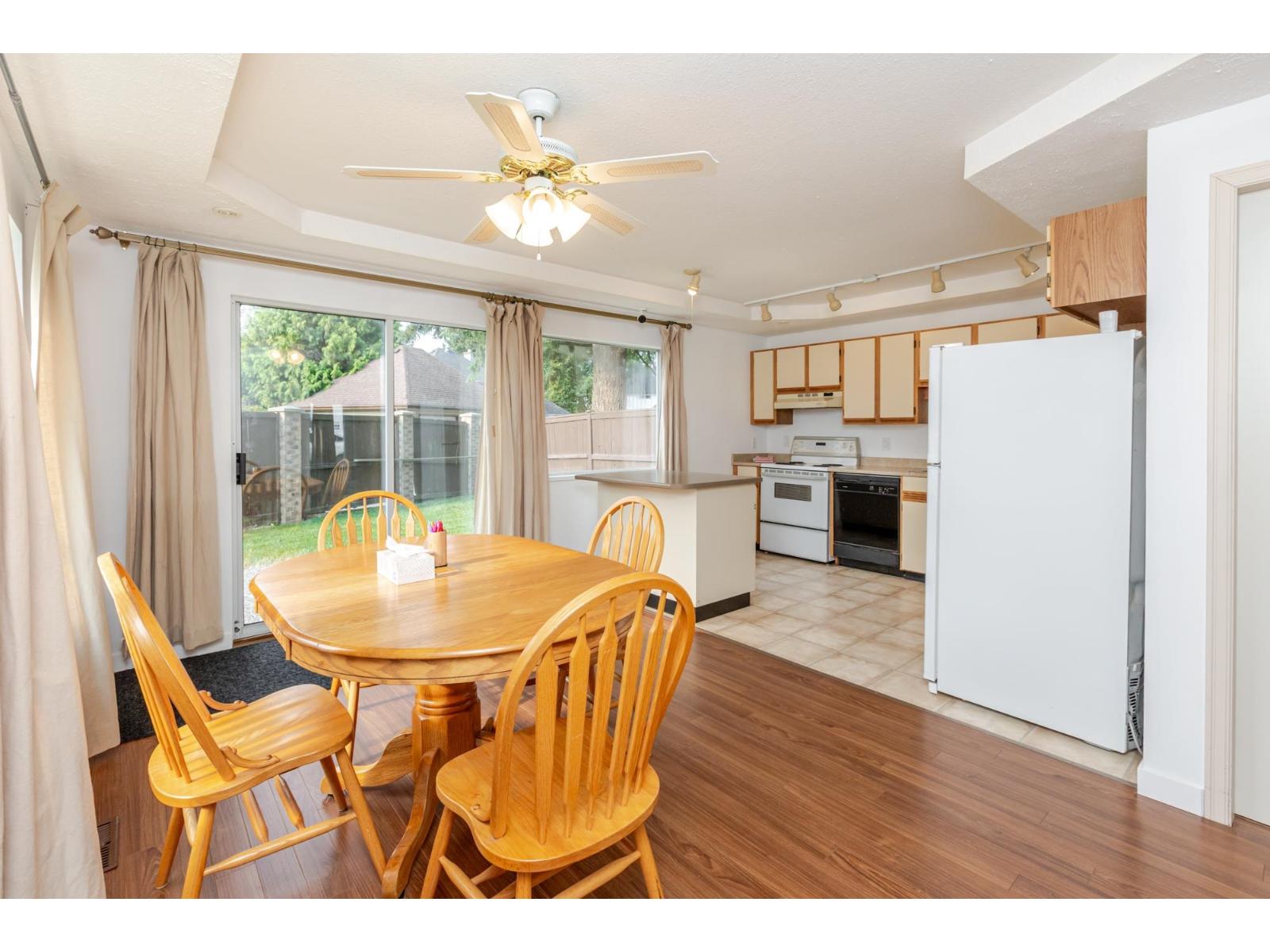 Photo 14 of 12842 72 B Avenue, Surrey BC