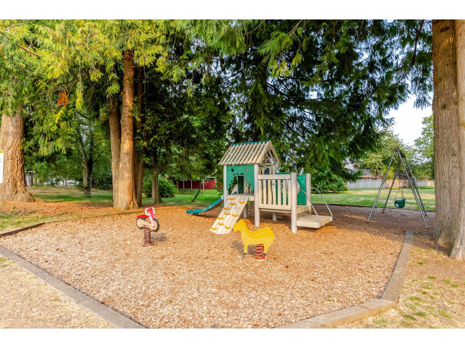 Photo 29 of 12842 72 B Avenue, Surrey BC