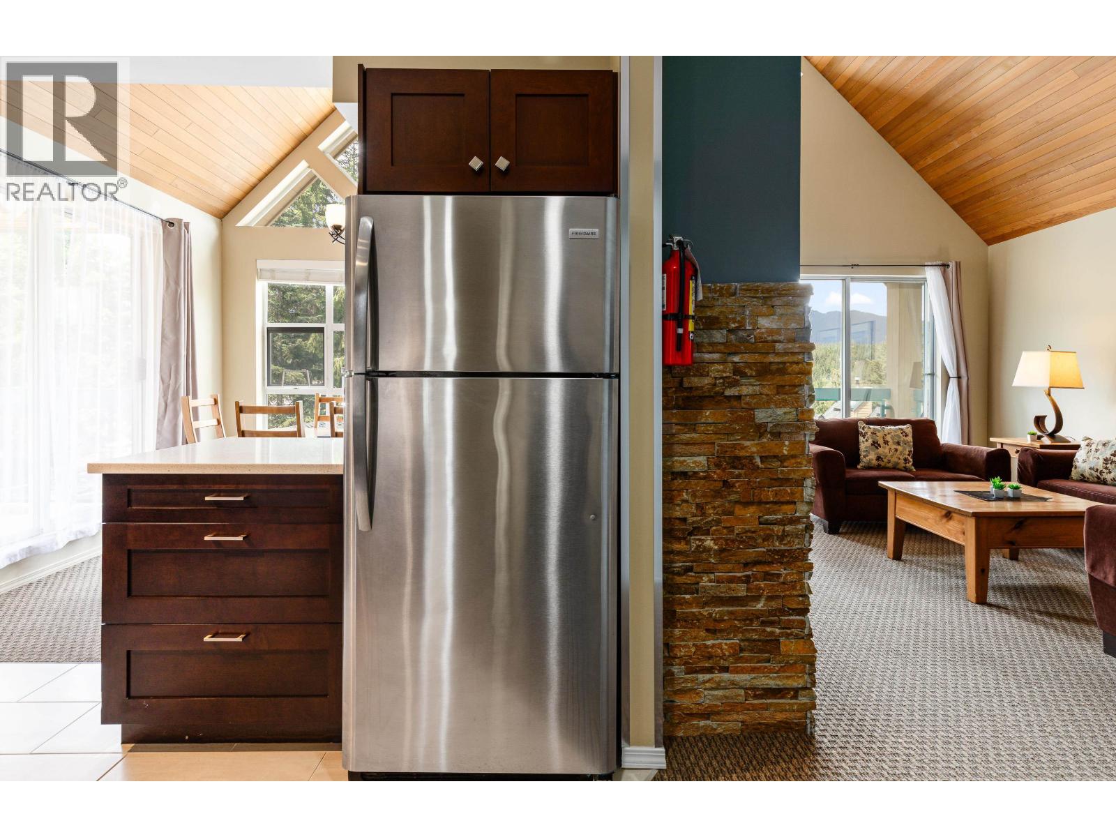208 4865 PAINTED CLIFF ROAD, Whistler