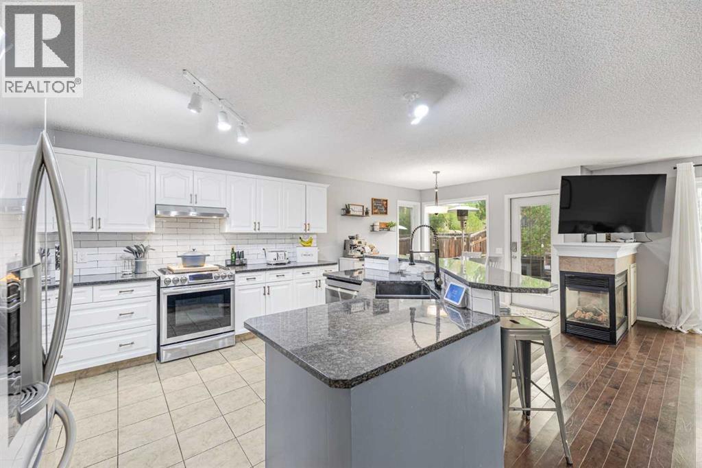 Photo 6 of 86 Tuscany Ridge View Nw, Calgary AB